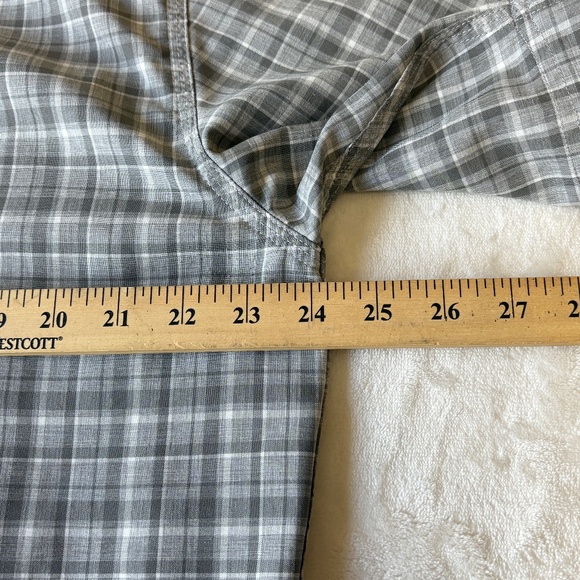 ORVIS Casual Button Down Shirt Mens Size Large Active Fit Gray Plaid - Picture 9 of 9